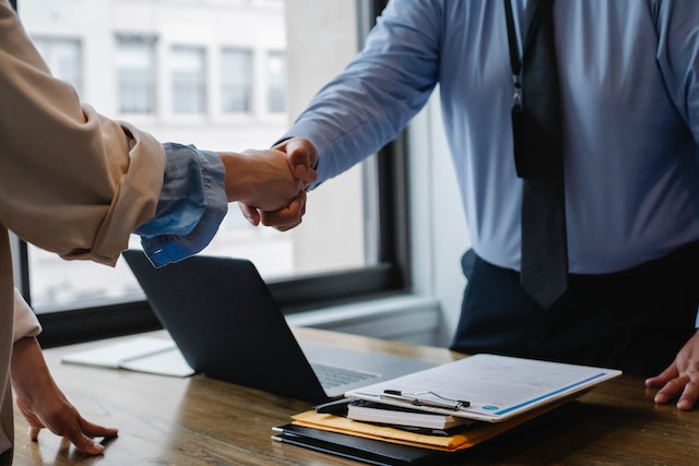 Utilisation du Kbis pour renforcer votre réseau professionnel